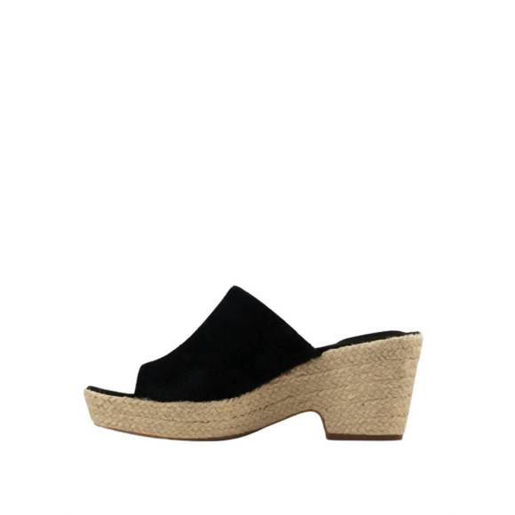 NEW CLARKS women's maritsa 7.0 slide sandals in black suede - Picture 1 of 4